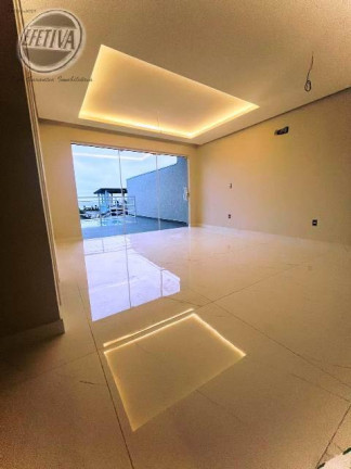 Imagem Sobrado com 3 Quartos à Venda, 200 m² em Coroados - Guaratuba Imagem Sobrado com 3 Quartos à Venda, 200 m² em Coroados - Guaratuba