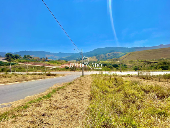 Terreno à Venda, 233 m² em Centro - Extrema