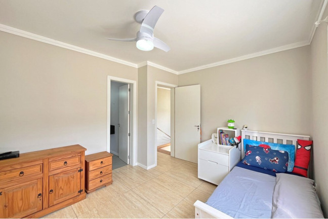 Imagem Casa com 3 Quartos à Venda, 154 m² em Hípica - Porto Alegre Imagem Casa com 3 Quartos à Venda, 154 m² em Hípica - Porto Alegre