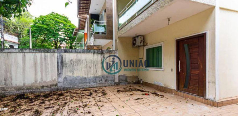 Imagem Casa com 4 Quartos à Venda, 600 m² em São Francisco - Niterói Imagem Casa com 4 Quartos à Venda, 600 m² em São Francisco - Niterói
