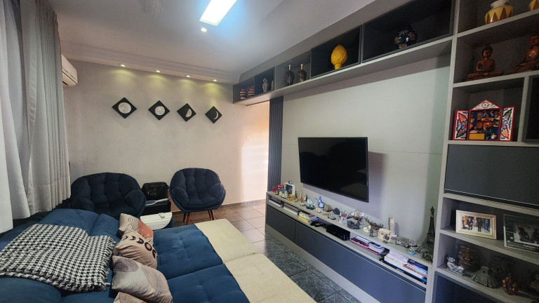 Casa com 3 Quartos à Venda, 185 m² em Embaré - Santos
