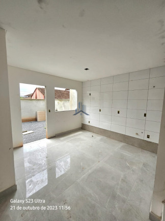 Imagem Sobrado com 3 Quartos à Venda, 97 m² em Morro Do Meio - Joinville