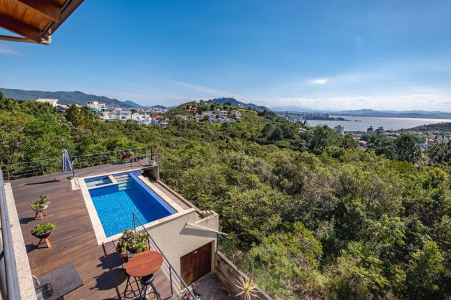 Imagem Casa de Condomínio com 3 Quartos à Venda, 450 m² em João Paulo - Florianópolis