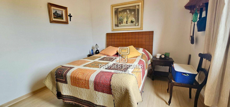 Imagem Casa com 3 Quartos à Venda, 160 m² em Parque São Luiz - Teresópolis Imagem Casa com 3 Quartos à Venda, 160 m² em Parque São Luiz - Teresópolis