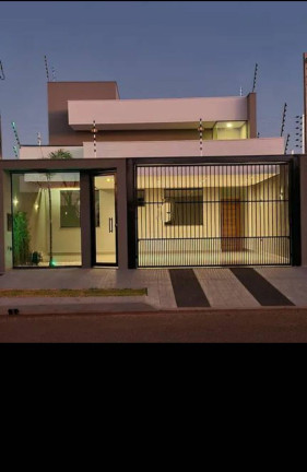 Casa com 3 Quartos à Venda, 200 m² em Jardim Oriental - Maringá