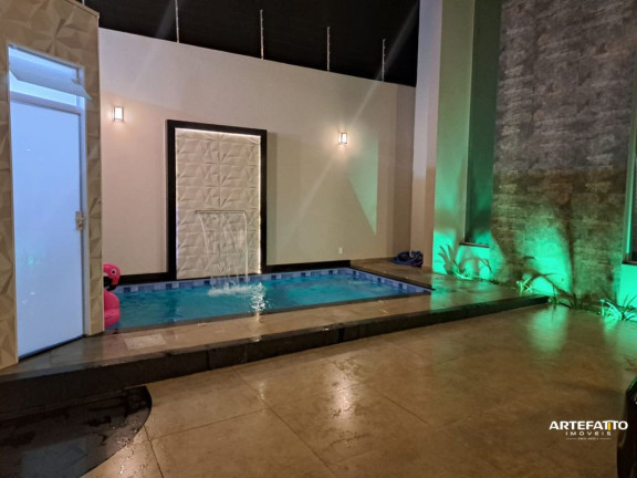 Imagem Sobrado com 3 Quartos à Venda, 205 m²