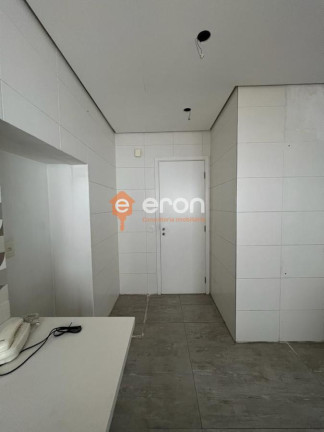 Imagem Apartamento com 3 Quartos à Venda, 242 m² Imagem Apartamento com 3 Quartos à Venda, 242 m²