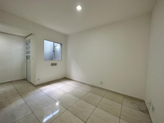 Kitnet com 1 Quarto para Alugar, 25 m² em Vila Esperança - São Paulo