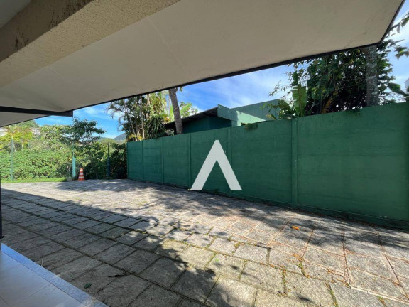 Imagem Casa com 5 Quartos à Venda, 318 m² em Comary - Teresópolis Imagem Casa com 5 Quartos à Venda, 318 m² em Comary - Teresópolis
