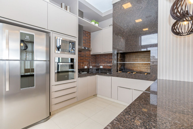 Imagem Apartamento com 3 Quartos à Venda, 259 m² em Cabral - Curitiba