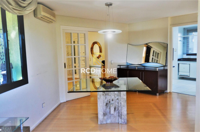 Imagem Apartamento com 3 Quartos à Venda, 140 m² em Centro - Curitiba