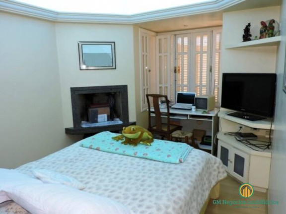 Imagem Casa de Condomínio com 5 Quartos à Venda, 1.500 m² em Carapicuíba