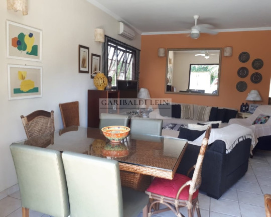 Imagem Casa com 4 Quartos à Venda, 180 m² em Balneário Praia Do Pernambuco - Guarujá Imagem Casa com 4 Quartos à Venda, 180 m² em Balneário Praia Do Pernambuco - Guarujá