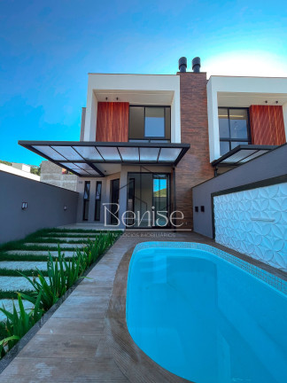 Imagem Casa com 3 Quartos à Venda, 157 m² em Terras Altas - Camboriú Imagem Casa com 3 Quartos à Venda, 157 m² em Terras Altas - Camboriú