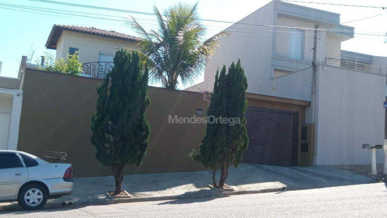 Casa com 4 Quartos à Venda, 260 m² em Colina Verde - Tatuí