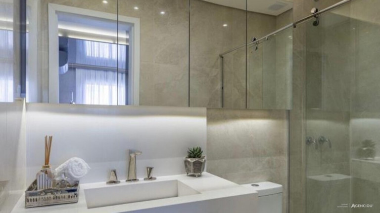Imagem Imóvel com 2 Quartos à Venda, 57 m² em Menino Deus - Porto Alegre Imagem Imóvel com 2 Quartos à Venda, 57 m² em Menino Deus - Porto Alegre