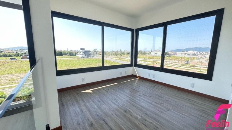 Imagem Casa com 3 Quartos à Venda, 163 m² em Campeche - Florianópolis