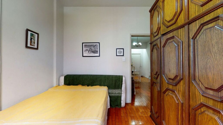 Imagem Imóvel com 2 Quartos à Venda, 65 m² em Copacabana - Rio De Janeiro Imagem Imóvel com 2 Quartos à Venda, 65 m² em Copacabana - Rio De Janeiro