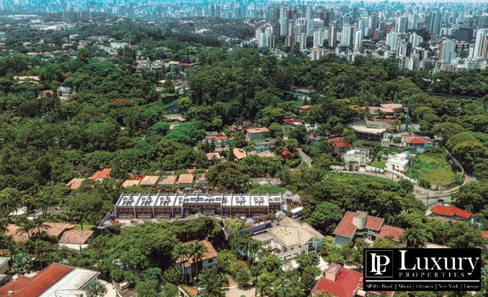 Casa de Condomínio com 4 Quartos à Venda,  em Fazenda Morumbi - São Paulo