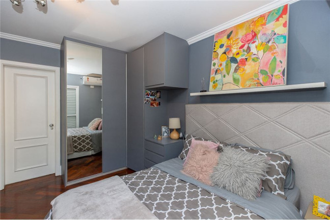 Imagem Casa com 4 Quartos à Venda, em Campo Belo - São Paulo Imagem Casa com 4 Quartos à Venda, em Campo Belo - São Paulo