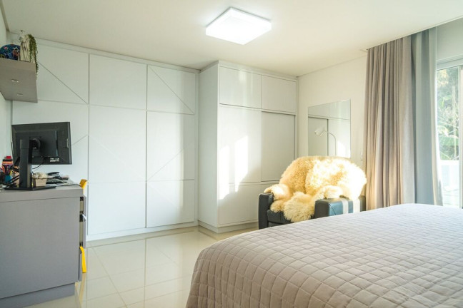 Imagem Casa com 4 Quartos à Venda, 511 m² em Pantanal - Florianópolis