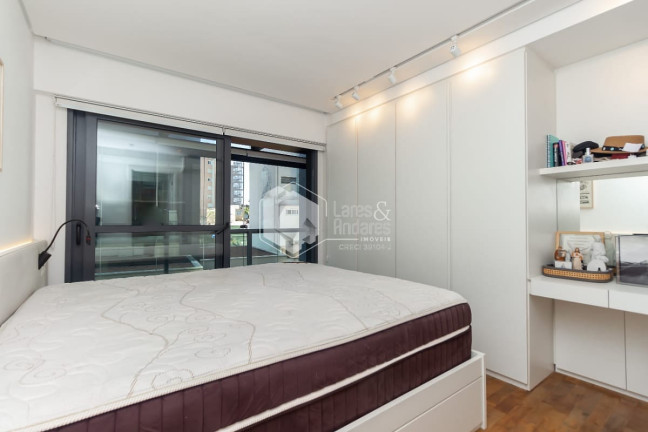 Imagem Apartamento com 2 Quartos à Venda, 126 m² em Itaim Bibi - São Paulo