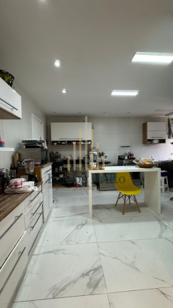 Imagem Imóvel com 4 Quartos à Venda, 140 m² em Pituaçu - Salvador