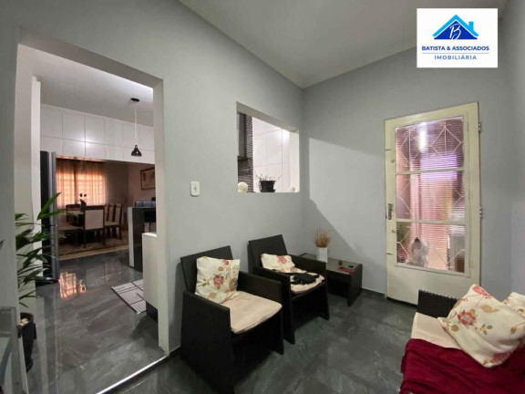 Imagem Casa com 3 Quartos à Venda, 370 m² em Vila Aeroporto - Campinas Imagem Casa com 3 Quartos à Venda, 370 m² em Vila Aeroporto - Campinas
