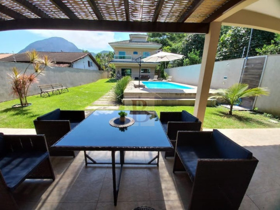 Imagem Casa com 3 Quartos à Venda, 220 m² em Recanto De Itaipuaçu (itaipuaçu) - Maricá Imagem Casa com 3 Quartos à Venda, 220 m² em Recanto De Itaipuaçu (itaipuaçu) - Maricá