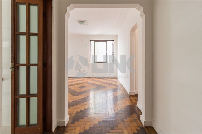 Imagem Apartamento com 3 Quartos à Venda, 96 m² em Menino Deus - Porto Alegre Imagem Apartamento com 3 Quartos à Venda, 96 m² em Menino Deus - Porto Alegre