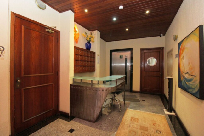 Imagem Imóvel com 3 Quartos à Venda, 174 m² em Petrópolis - Porto Alegre