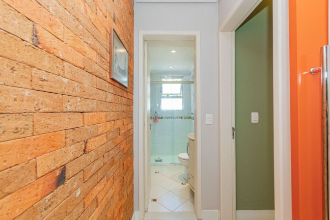 Imagem Imóvel com 1 Quarto à Venda, 61 m² em Menino Deus - Porto Alegre Imagem Imóvel com 1 Quarto à Venda, 61 m² em Menino Deus - Porto Alegre