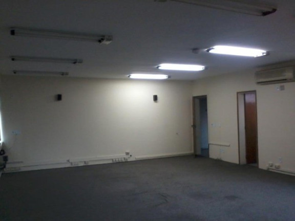 Sala Comercial para Alugar ou Temporada, 85 m² em Anhagabau - Jundiai