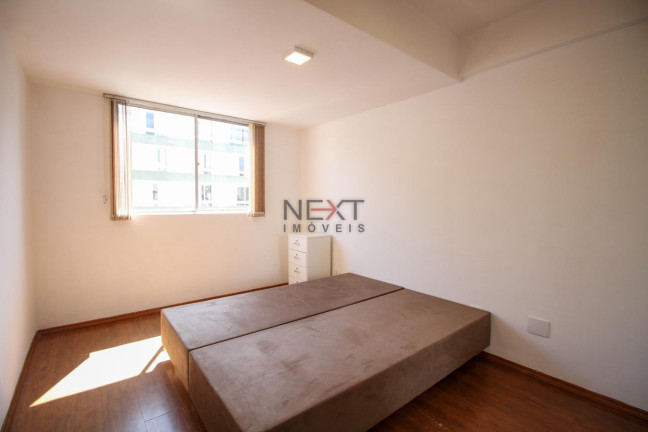Imagem Apartamento com 2 Quartos à Venda, 60 m² em Centro - Curitiba