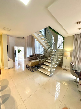 Imagem Casa com 3 Quartos à Venda,  em América - Joinville