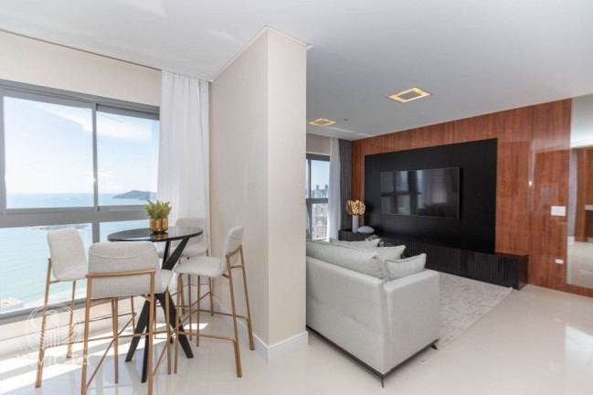 Imagem Apartamento com 4 Quartos à Venda, 182 m² em Centro - Balneário Camboriú Imagem Apartamento com 4 Quartos à Venda, 182 m² em Centro - Balneário Camboriú