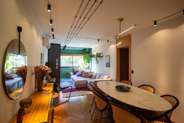 Imagem Imóvel com 2 Quartos à Venda, em Petrópolis - Porto Alegre Imagem Imóvel com 2 Quartos à Venda, em Petrópolis - Porto Alegre