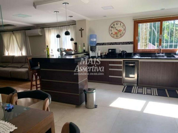 Imagem Casa com 4 Quartos à Venda, 239 m² em Não Informado - Canela Imagem Casa com 4 Quartos à Venda, 239 m² em Não Informado - Canela