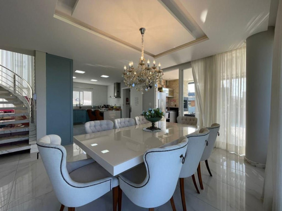 Imagem Casa com 3 Quartos à Venda, 289 m² em Santa Regina - Camboriú