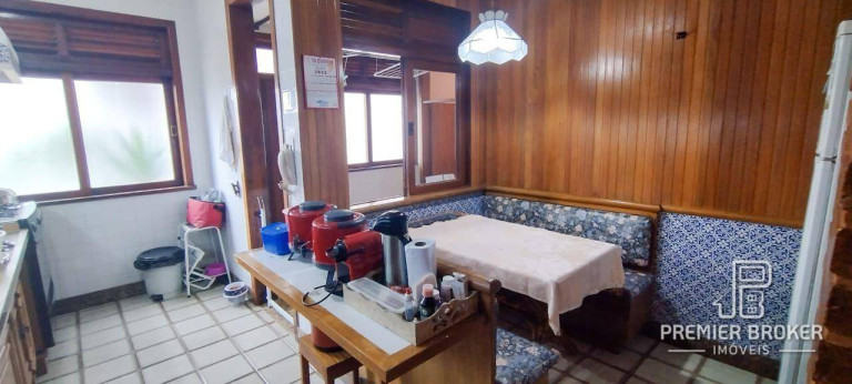Imagem Casa com 5 Quartos à Venda, 212 m² em Alto - Teresópolis