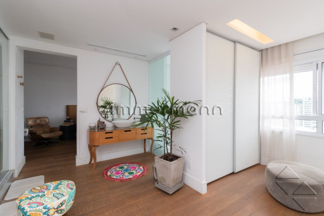 Imagem Apartamento com 4 Quartos à Venda, 340 m² em Agua Branca - São Paulo Imagem Apartamento com 4 Quartos à Venda, 340 m² em Agua Branca - São Paulo