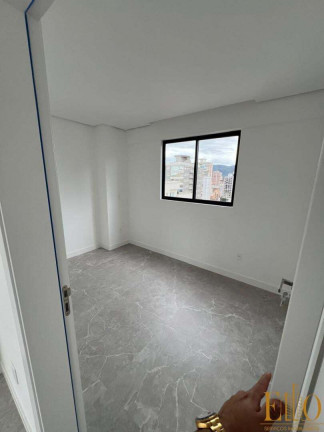 Imagem Cobertura com 3 Quartos à Venda, 112 m² em Meia Praia - Itapema