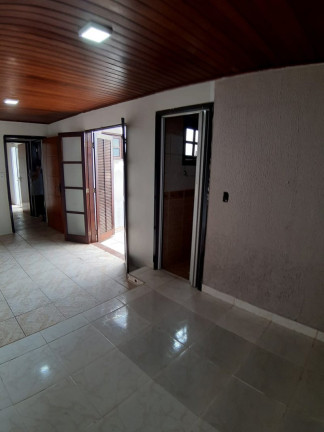 Imagem Casa com 3 Quartos à Venda, 200 m² em Núcleo Habitacional Mary Dota - Bauru Imagem Casa com 3 Quartos à Venda, 200 m² em Núcleo Habitacional Mary Dota - Bauru