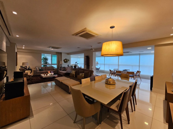Imagem Imóvel com 4 Quartos à Venda, 305 m² em Barra - Salvador Imagem Imóvel com 4 Quartos à Venda, 305 m² em Barra - Salvador
