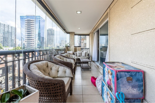 Imagem Apartamento com 3 Quartos à Venda, 180 m² em Vila Nova Conceição - São Paulo