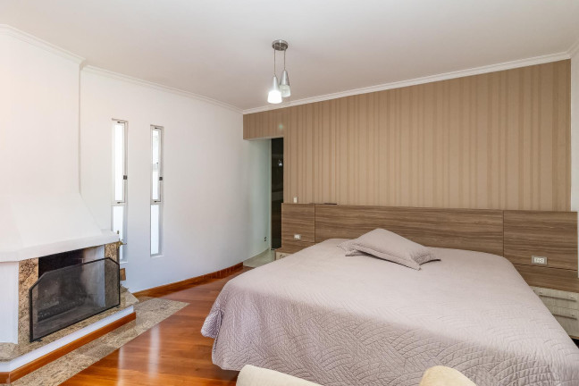 Imagem Casa de Condomínio com 3 Quartos à Venda, 303 m² em Santa Felicidade - Curitiba Imagem Casa de Condomínio com 3 Quartos à Venda, 303 m² em Santa Felicidade - Curitiba