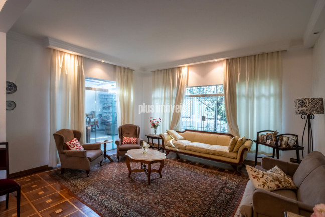 Casa com 3 Quartos à Venda, 250 m² em Granja Julieta - São Paulo