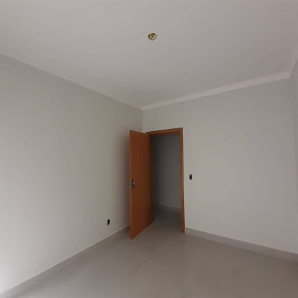 Imagem Casa com 3 Quartos à Venda, 118 m² em Parque Hayala - Aparecida De Goiânia