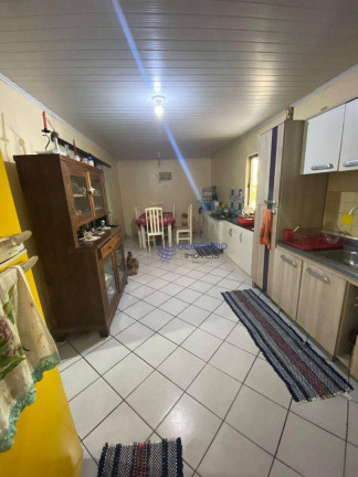 Imagem Casa com 4 Quartos à Venda, 170 m² em Armação - Penha Imagem Casa com 4 Quartos à Venda, 170 m² em Armação - Penha