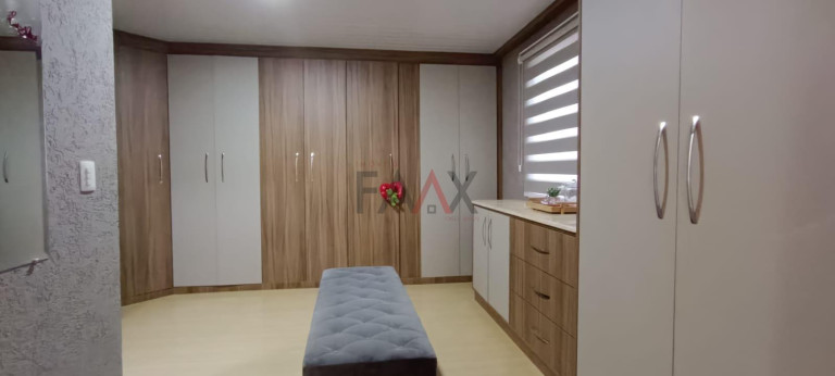 Imagem Casa com 4 Quartos à Venda, 255 m² em Boqueirão - Guarapuava Imagem Casa com 4 Quartos à Venda, 255 m² em Boqueirão - Guarapuava